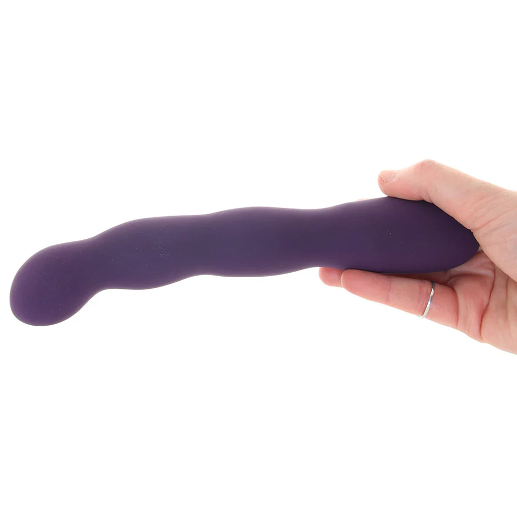 Quiver Plus Rechargeable Vibe in Deep Purple - Image 4